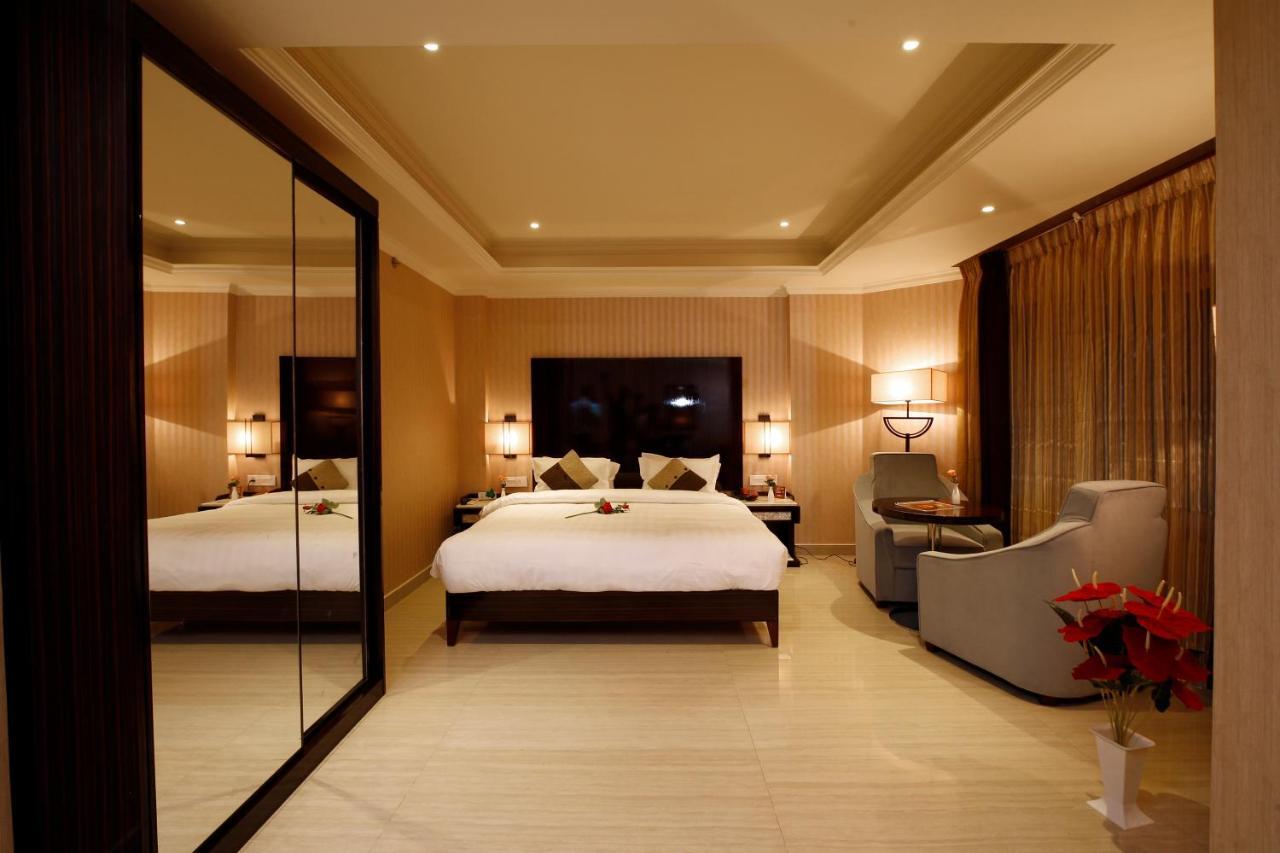 Hotel Park Residency Nilambur Exterior photo
