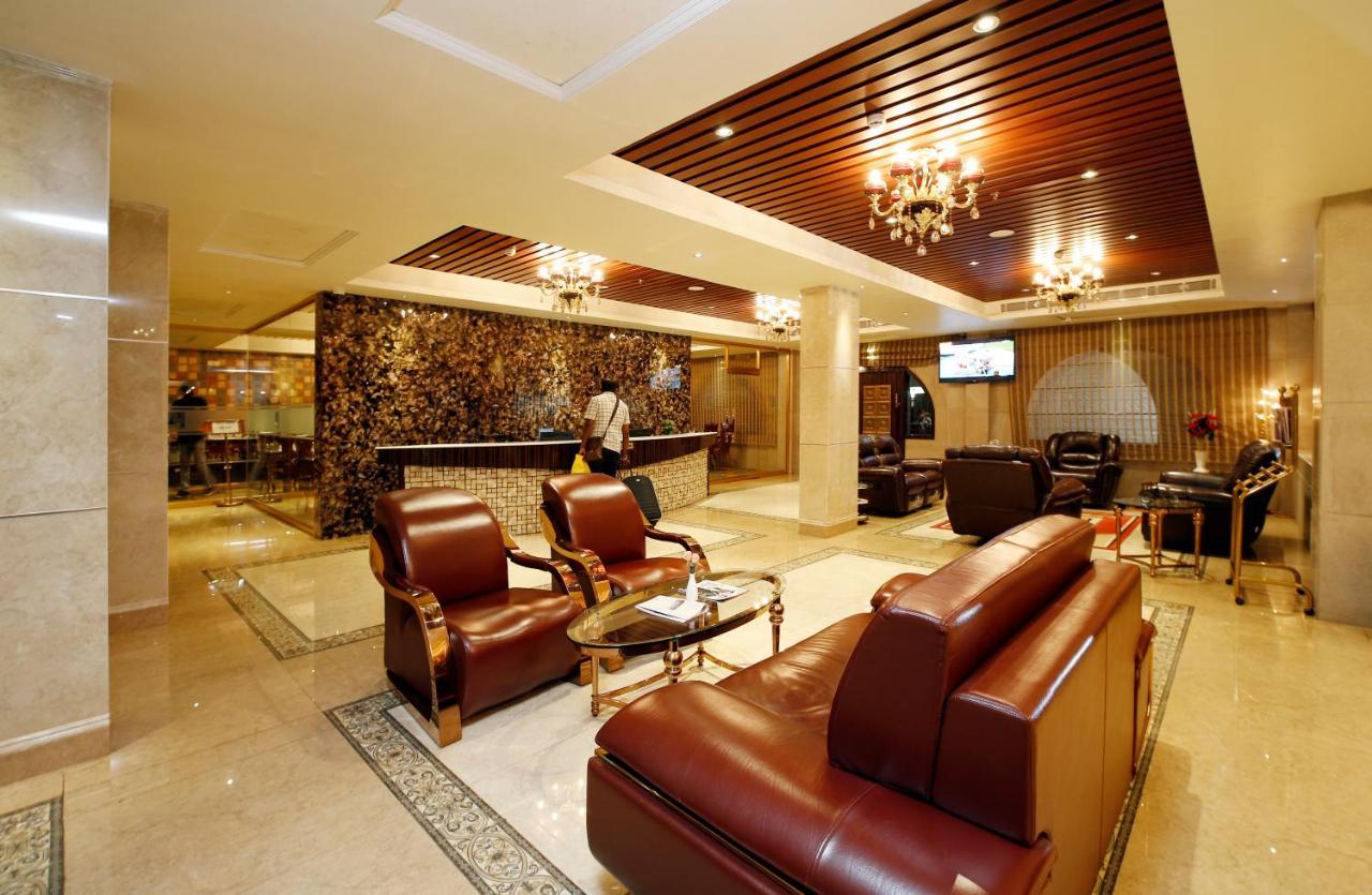 Hotel Park Residency Nilambur Exterior photo