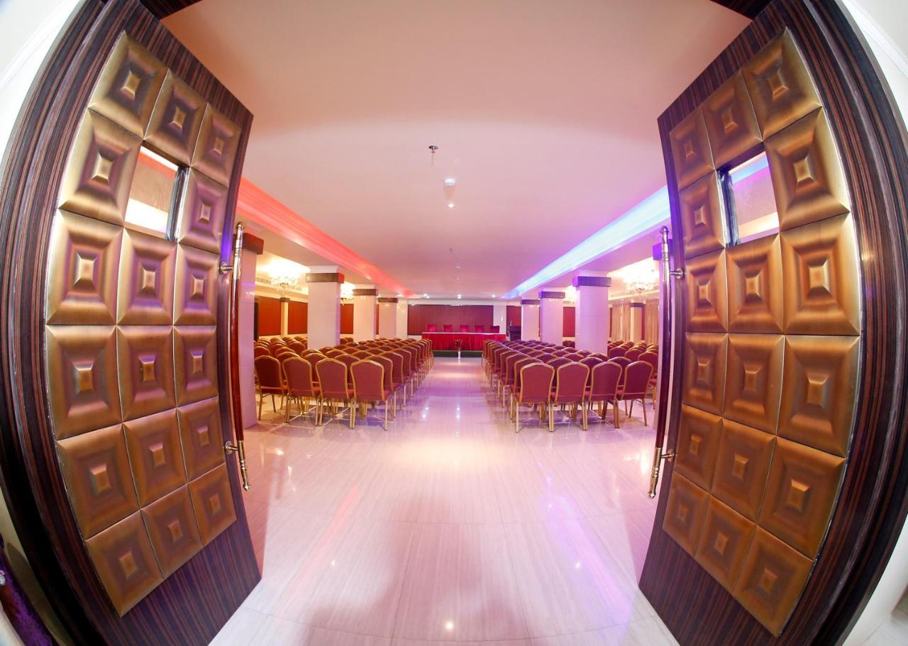Hotel Park Residency Nilambur Exterior photo